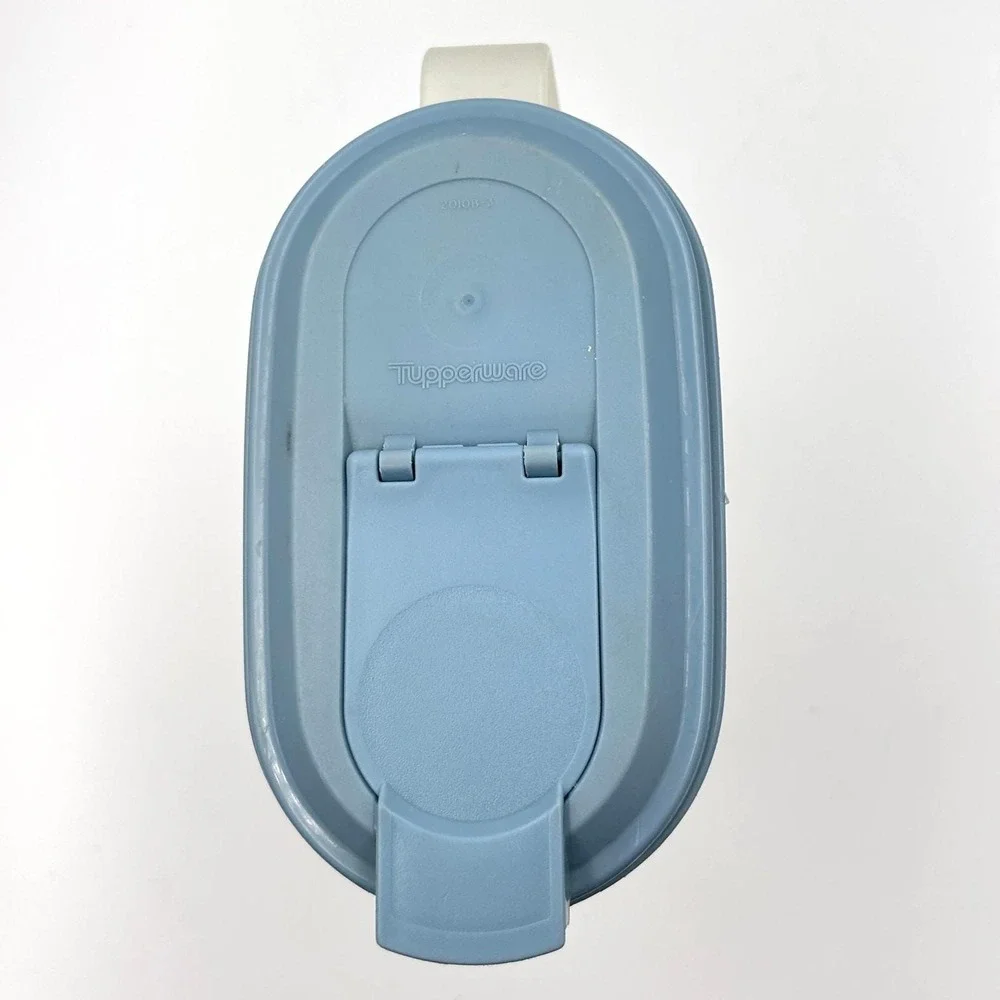 Vintage Tupperware Pitcher 2 Quart 64oz Slim Flip‎ Lid Top Durable Storage Blue